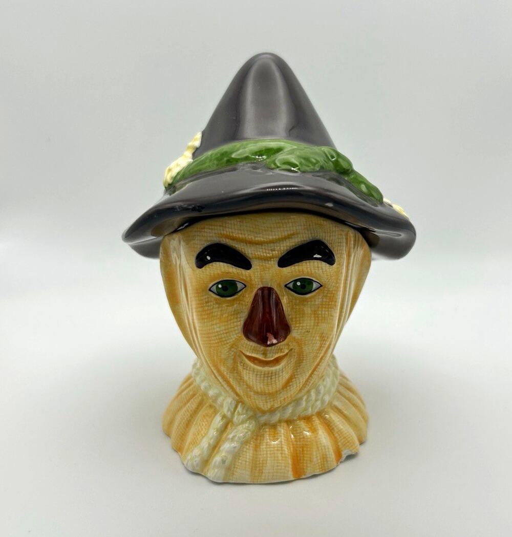 Vintage 1999 Enesco Wizard of Oz Scarecrow Salt Pepper Shakers Set 540161 READ